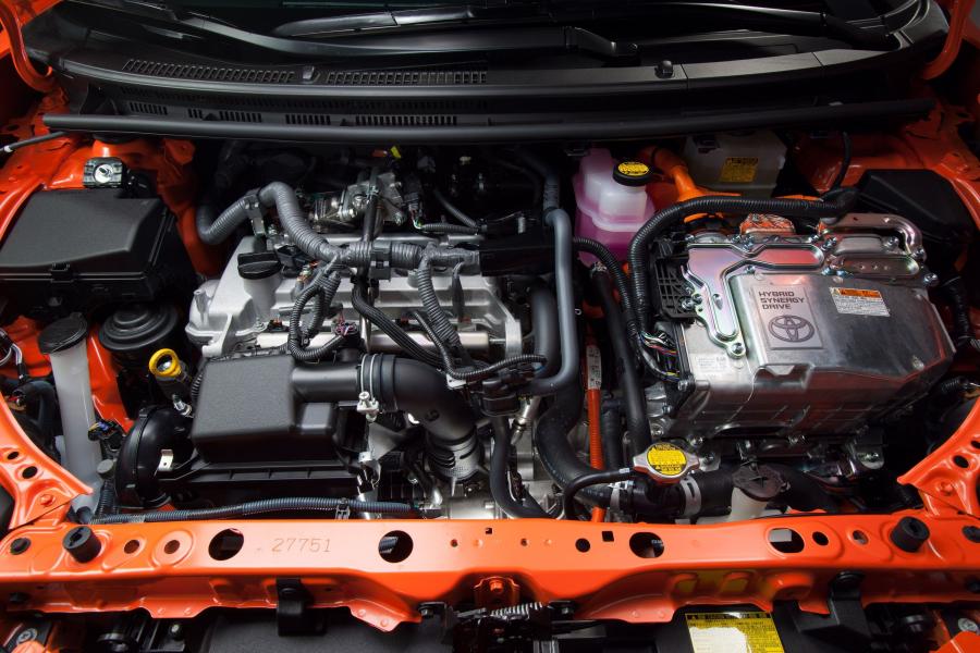  Toyota Prius C 2011 года  (фото 11 из 37)